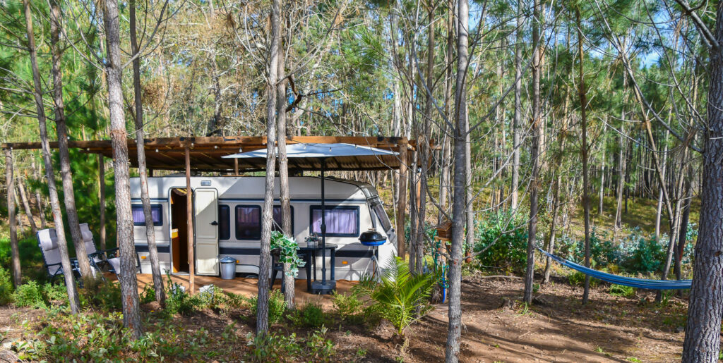Caravan Baleia Outside